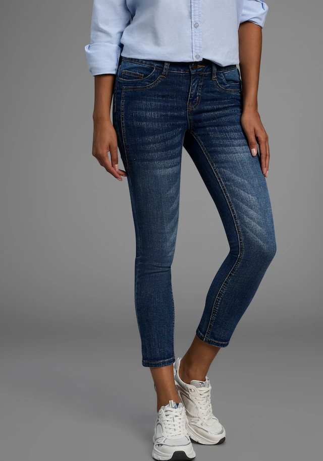 Arizona 7/8-Jeans »mit Keileinsätzen« extra-enger Schnitt,Used-Look-Waschung,niedrige Leibhöhe