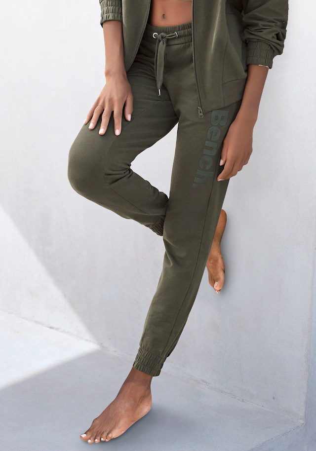 Bench. Loungewear Homewearhose mit Reißverschluss Taschen, Loungeanzug
