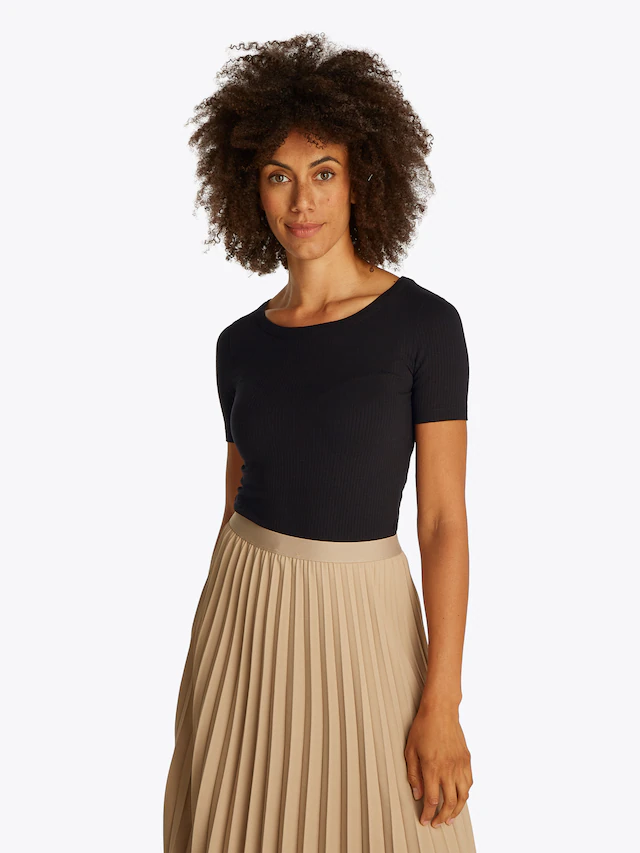 Tommy Hilfiger Rundhalsshirt »SLIM 5X2 RIB O-NK SS« mit dezenter Tommy Hilfiger Logostickerei