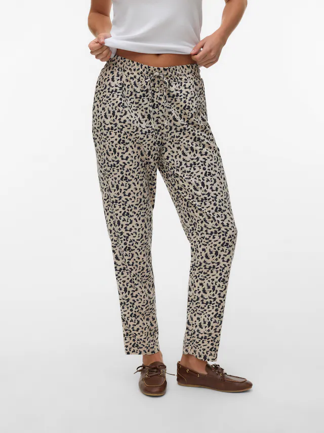Vero Moda Schlupfhose »VMJESMILO MW ANKLE PANTS WVN NOOS« mit Leinen, elastisches Bündchen und Kordelzug