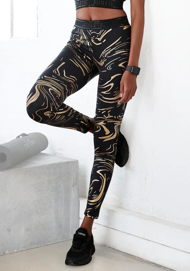 LASCANA ACTIVE Funktionsleggings Sportleggings mit glänzendem Print und 3D Schriftzug