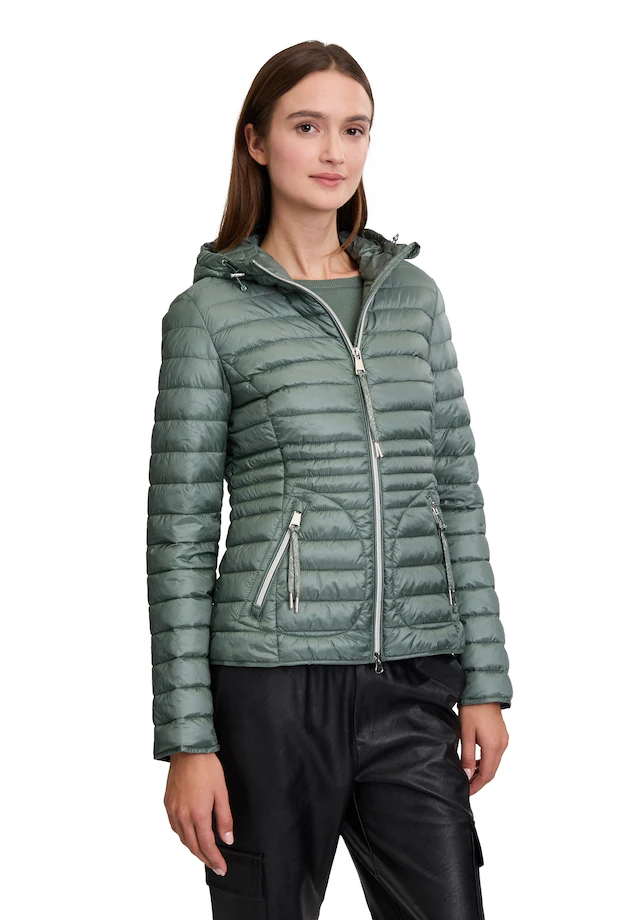 Cartoon Steppjacke »Damen mit Reißverschlusstaschen« mit Kapuze