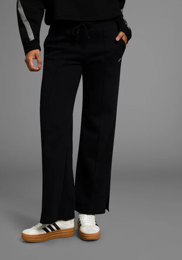 FAYN SPORTS Jogginghose Bequemer Baumwollstretch mit lockerem, sportlichem Schnitt und Taschen