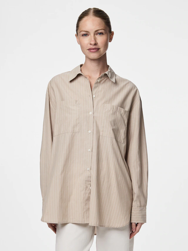 pieces Hemdbluse »PCMELIA LS LOOSE SHIRT WVN NOOS BC« mit abgerundetem Saum