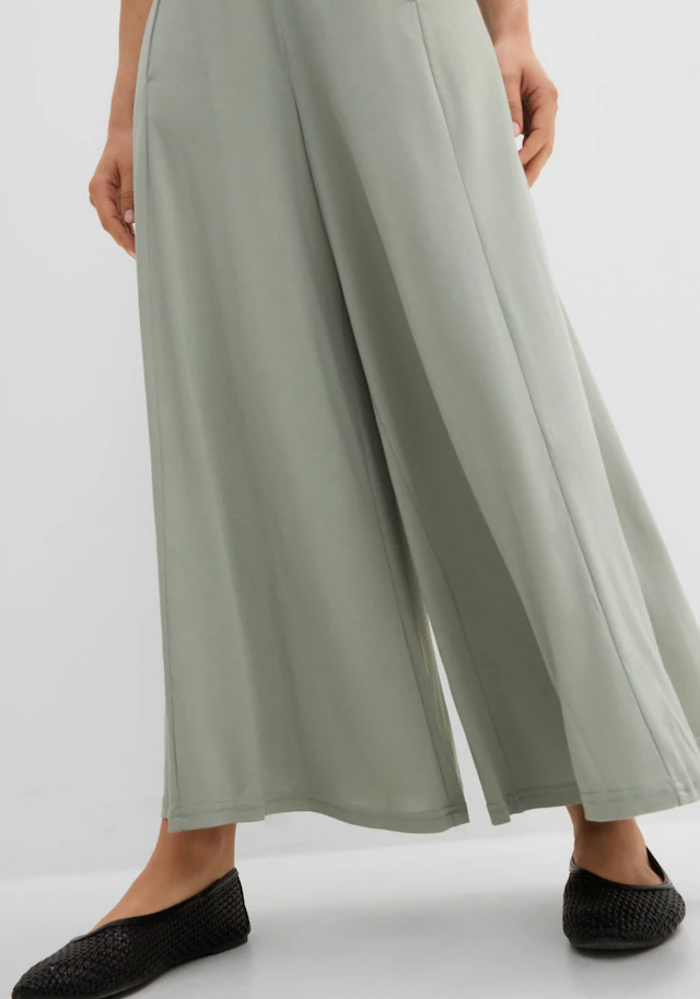 bonprix Culotte »Jersey-Culotte mit weitem Bein« aus Modal und Polyester, Loose fit Passform, weites Bein