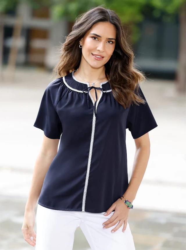 Classic Basics Schlupfbluse