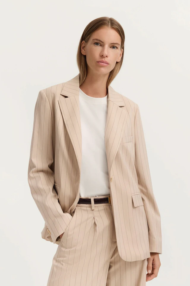 bugatti Kurzblazer »Regular Fit« mit Reverskragen und Streifen