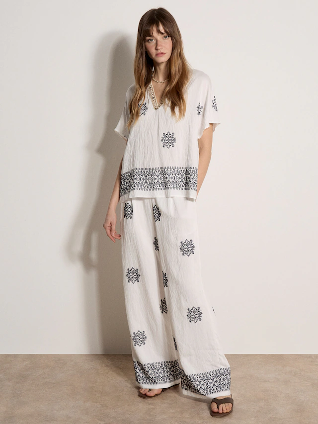 Apricot Klassische Bluse »Bluse« mit Stickerei