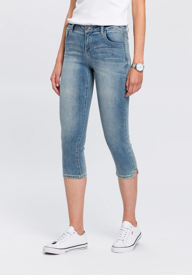 Arizona Caprijeans »Ultra-Stretch« extra-enger Schnitt,modischer Beinabschluss mit Schlitz