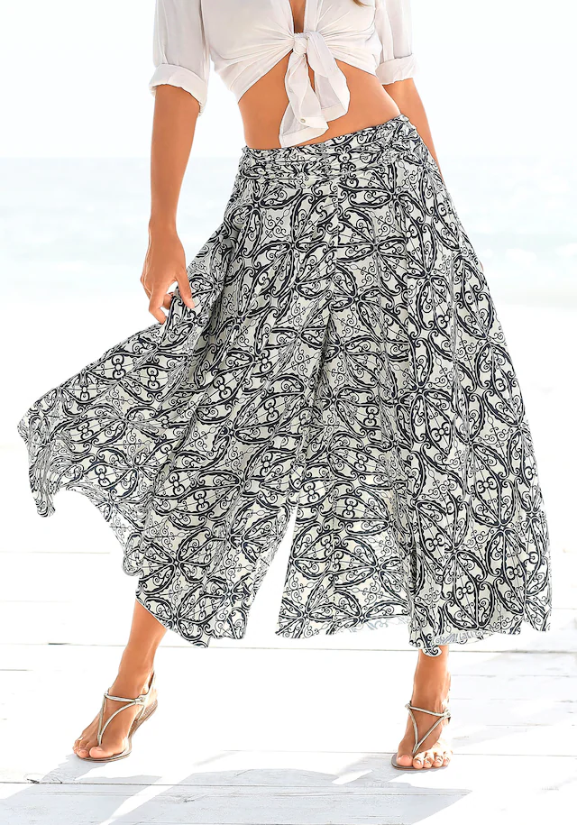 LASCANA Hosenrock mit Alloverdruck, Culotte, extraweites Bein, luftige Sommerhose