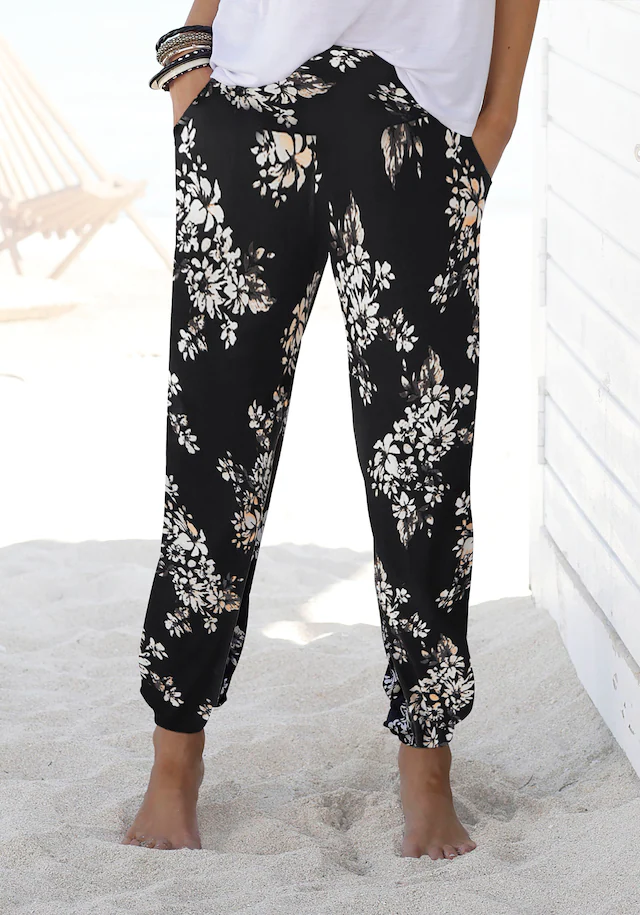 LASCANA Strandhose mit dezentem Blumendruck, lockere Jerseyhose, leichte Sommerhose