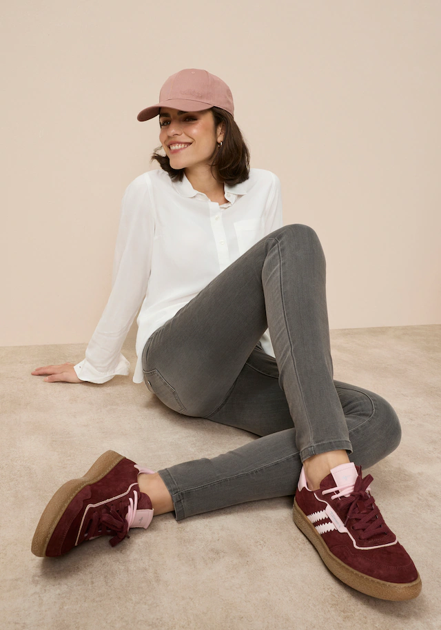 Tamaris Skinny-fit-Jeans »aus bequemen Stretch-Denim« schmale Beinweite, mit Gürtelschlaufenbund, mit Metallreißverschluss