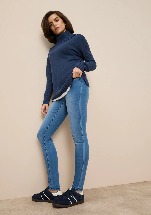 Tamaris Skinny-fit-Jeans »aus bequemen Stretch-Denim« schmale Beinweite, mit Gürtelschlaufenbund, mit Metallreißverschluss