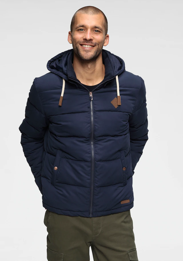 Bruno Banani Steppjacke mit Kapuze leicht, wasserabweisend, modischer Stil, mit dekorativen Badges