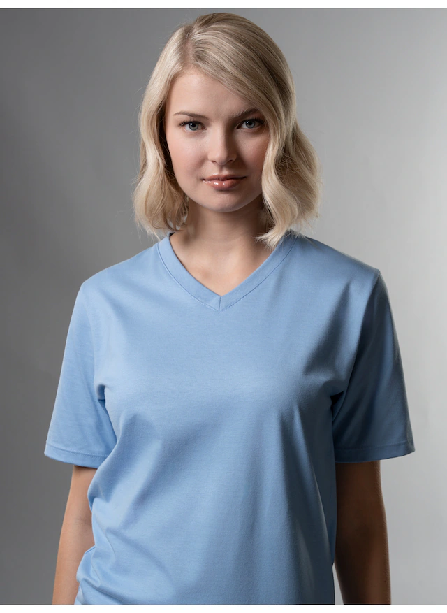 Trigema T-Shirt »TRIGEMA V-Shirt DELUXE Baumwolle« 1 Stk.