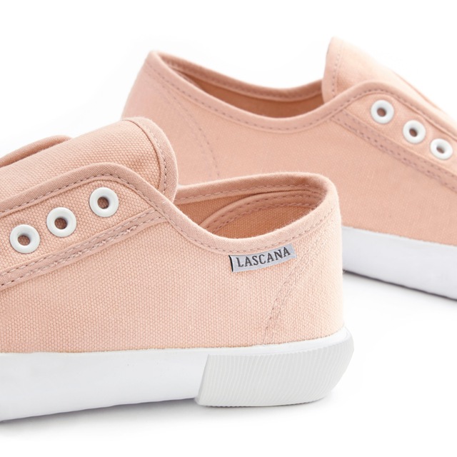 LASCANA Sneaker »Slip-On-Sneaker,« Slipper, Halbschuh bequem zum Reinschlüpfen VEGAN