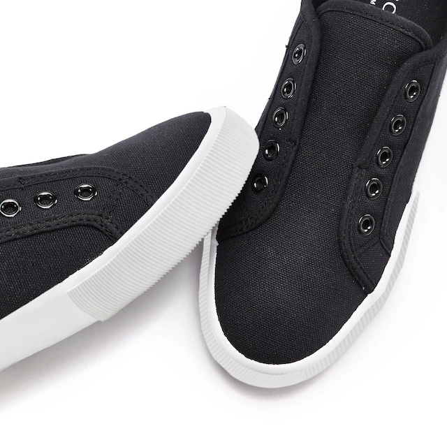 LASCANA Sneaker »Slip-On-Sneaker,« Slipper, Halbschuh bequem zum Reinschlüpfen VEGAN