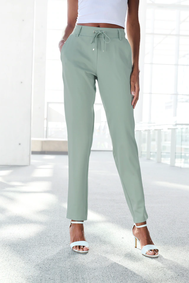 LASCANA Jogger Pants mit elastischem Bund und Gürtelschlaufen, Loungewear