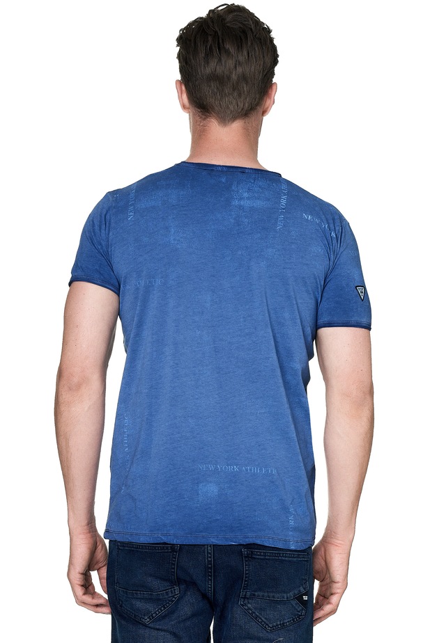 Rusty Neal T-Shirt mit modernem Print