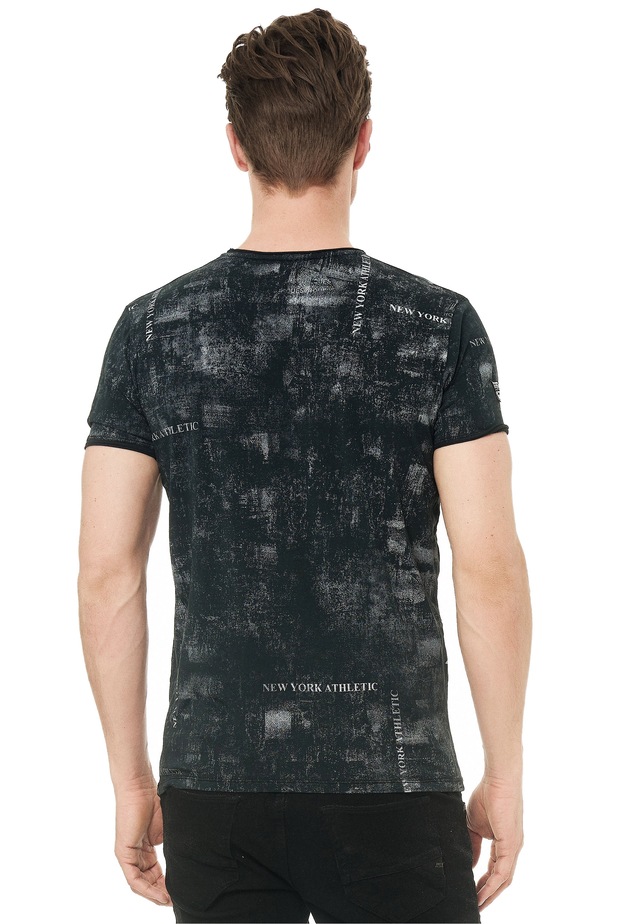 Rusty Neal T-Shirt mit modernem Print
