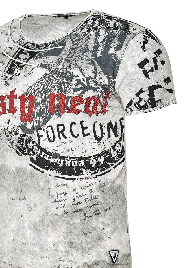 Rusty Neal T-Shirt mit eindrucksvollem Print