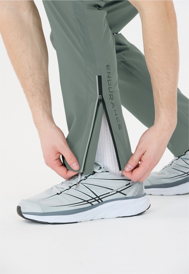 ENDURANCE Sweathose »THULE ACTIV« mit komfortablem 4-Wege-Stretch