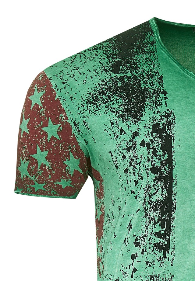 Rusty Neal T-Shirt mit V-Neck