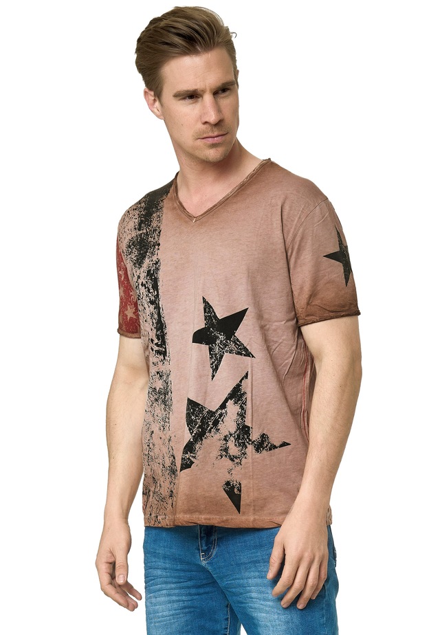 Rusty Neal T-Shirt mit V-Neck