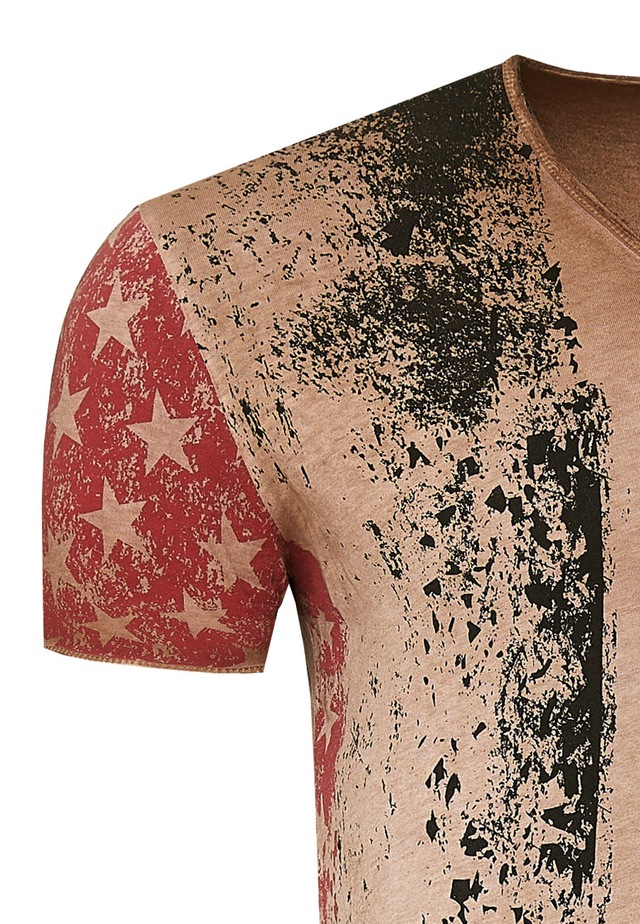 Rusty Neal T-Shirt mit V-Neck