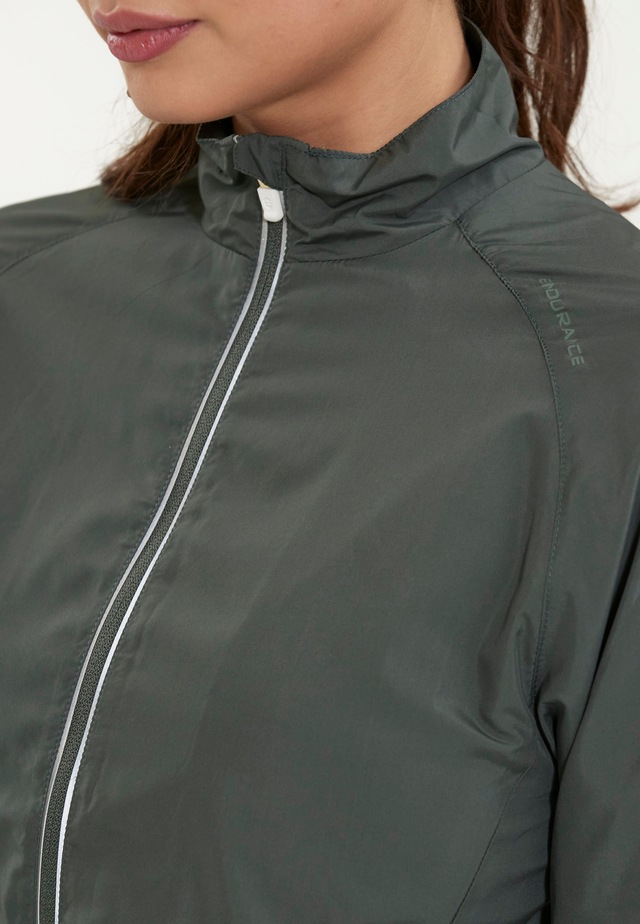 ENDURANCE Laufjacke »Shela« mit hoher Atmungsaktivität