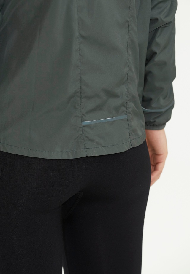 ENDURANCE Laufjacke »Shela« mit hoher Atmungsaktivität
