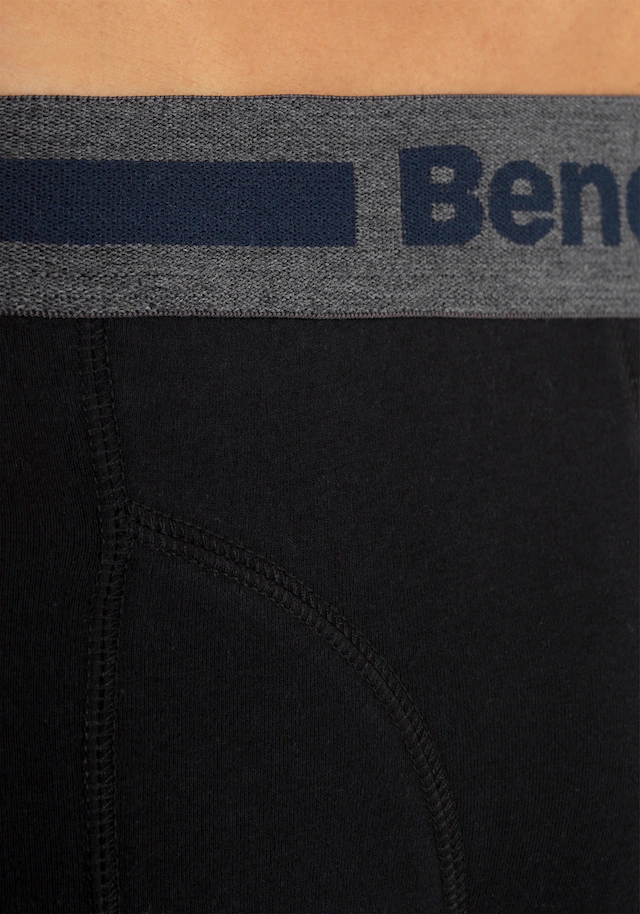 Bench. Boxer »Boxershorts für Herren« Packung, 4 Stk. Unterhosen mit Overlock-Nähten vorn