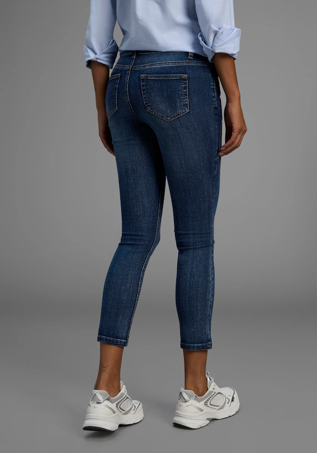 Arizona 7/8-Jeans »mit Keileinsätzen« extra-enger Schnitt, Used-Look-Waschung, niedrige Leibhöhe