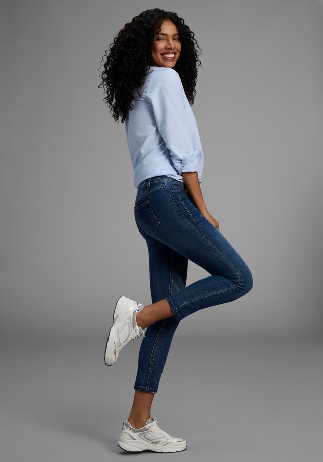 Arizona 7/8-Jeans »mit Keileinsätzen« extra-enger Schnitt, Used-Look-Waschung, niedrige Leibhöhe