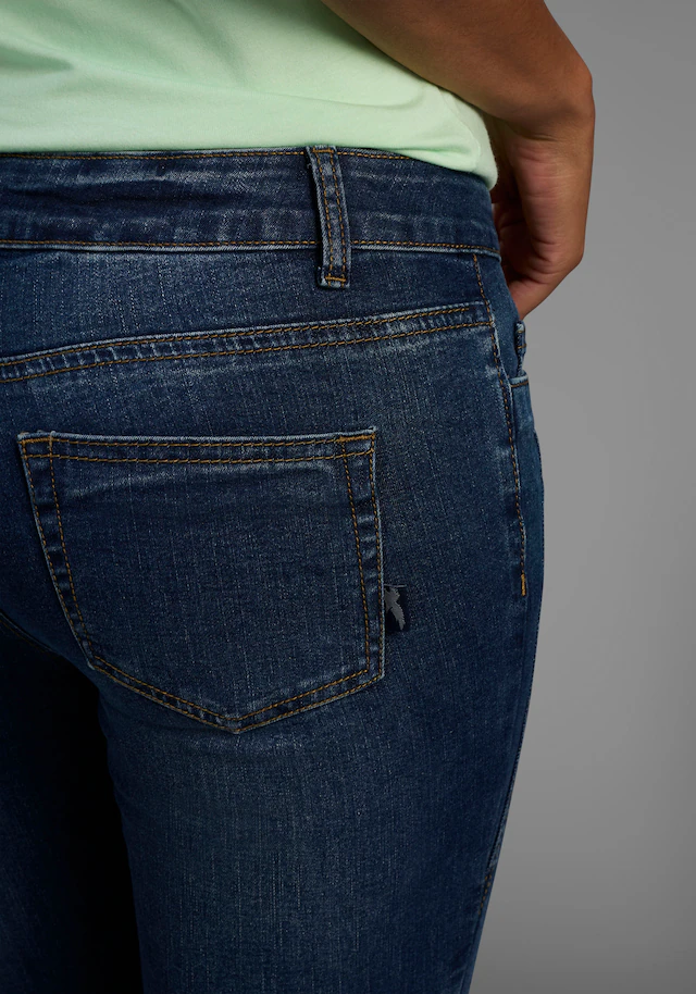 Arizona 7/8-Jeans »mit Keileinsätzen« extra-enger Schnitt, Used-Look-Waschung, niedrige Leibhöhe