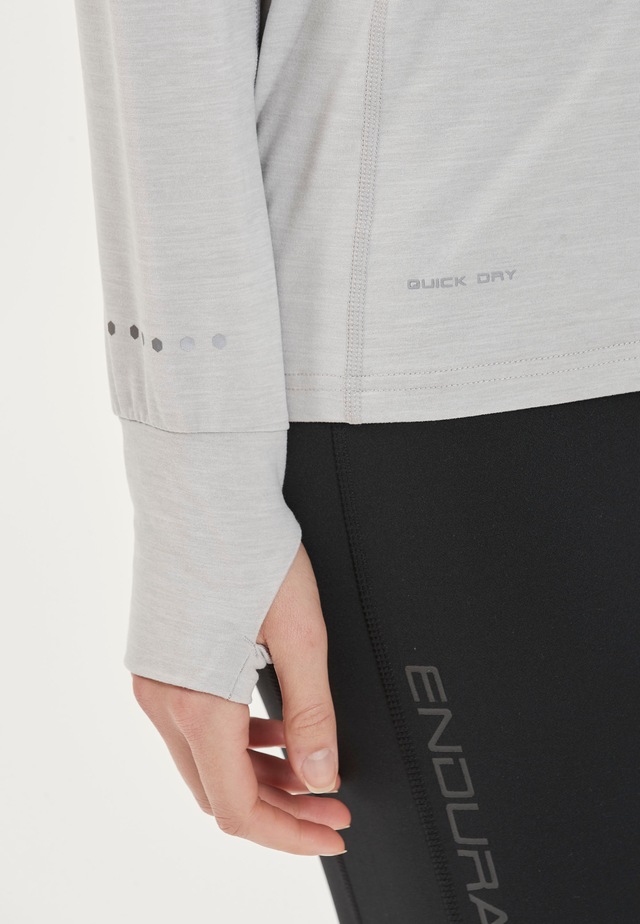 ENDURANCE Funktionsshirt »CANNA V2 PERFORMANCE« 1 Stk. mit innovativer QUICK DRY Technologie