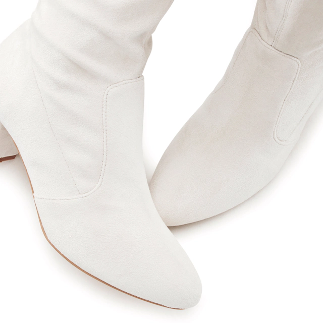 LASCANA Schlupfstiefel »Schlupfboots, Slouchy Boots, Slip-On,« aus stretchigem Material mit Blockabsatz in elegantem Design