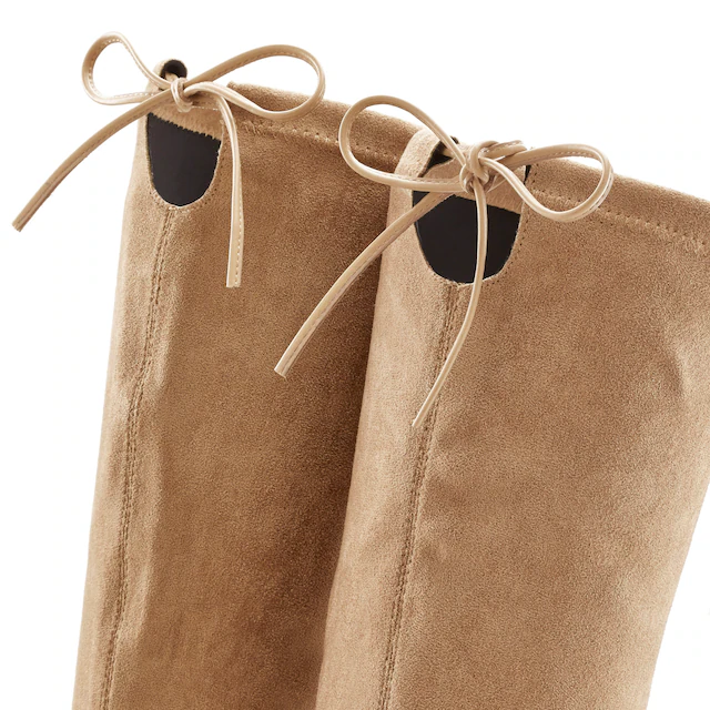 LASCANA Schlupfstiefel »Schlupfboots, Slouchy Boots, Slip-On,« aus stretchigem Material mit Blockabsatz in elegantem Design