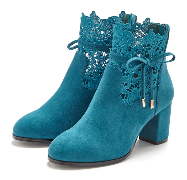 LASCANA High-Heel-Stiefelette »Herbststiefelette, Ankle Boot, Stiefel,« mit modischer Spitze und bequemen Blockabsatz