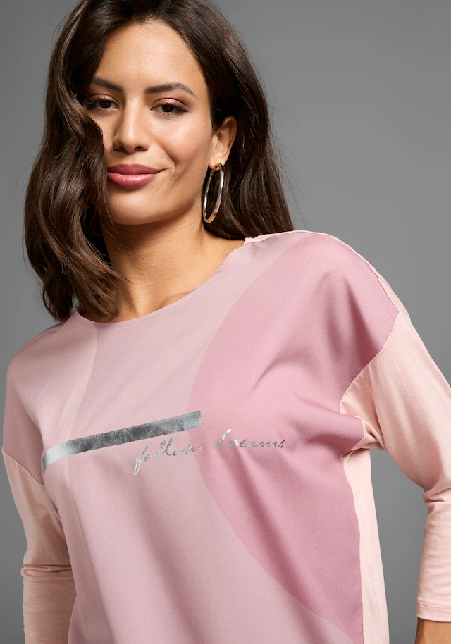 Laura Scott Hemdbluse im Materialmix mit Folienprint