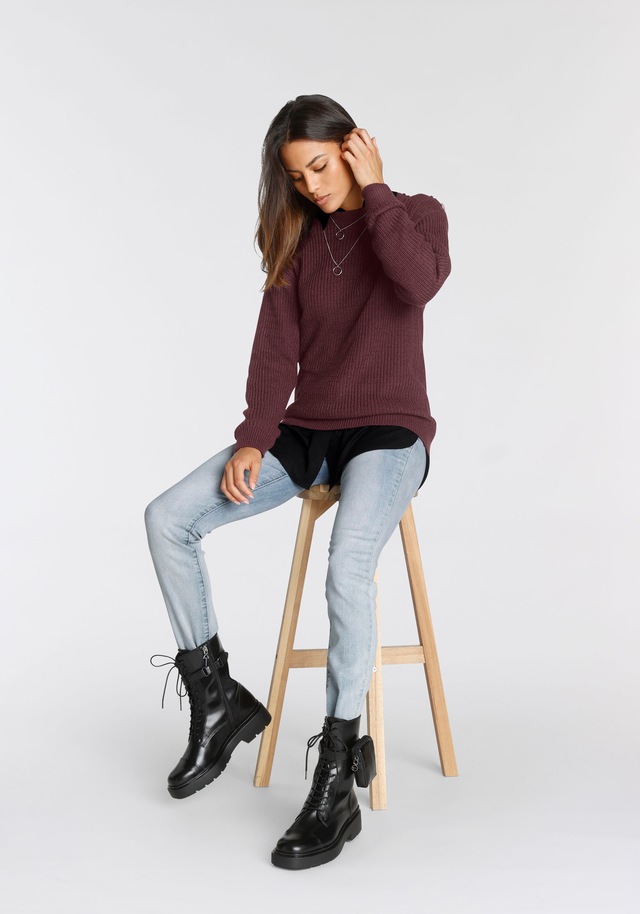 Tamaris Hemdbluse »mit lockerem Schnitt, aus fließender Viskose-Qualität« im Oversize-Look mit Tasche