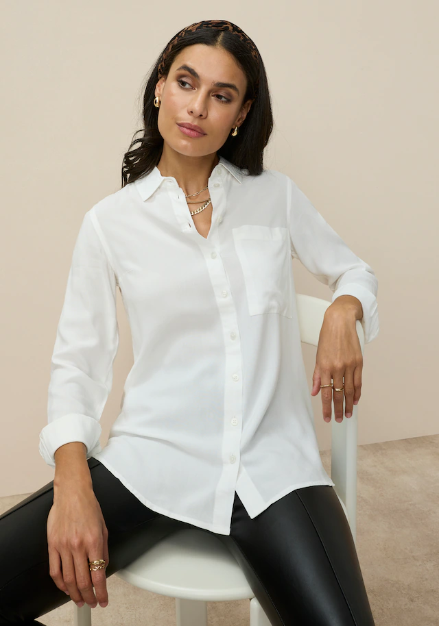 Tamaris Hemdbluse »mit lockerem Schnitt, aus fließender Viskose-Qualität« im Oversize-Look mit Tasche