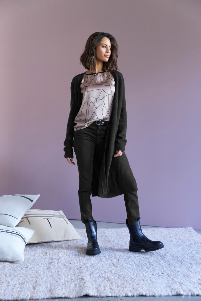 Laura Scott Shirtbluse »im Materialmix mit Satin, verschiedene Muster für jeden Geschmack,« femininer Stil, Rundhalsausschnitt, lockere Passform