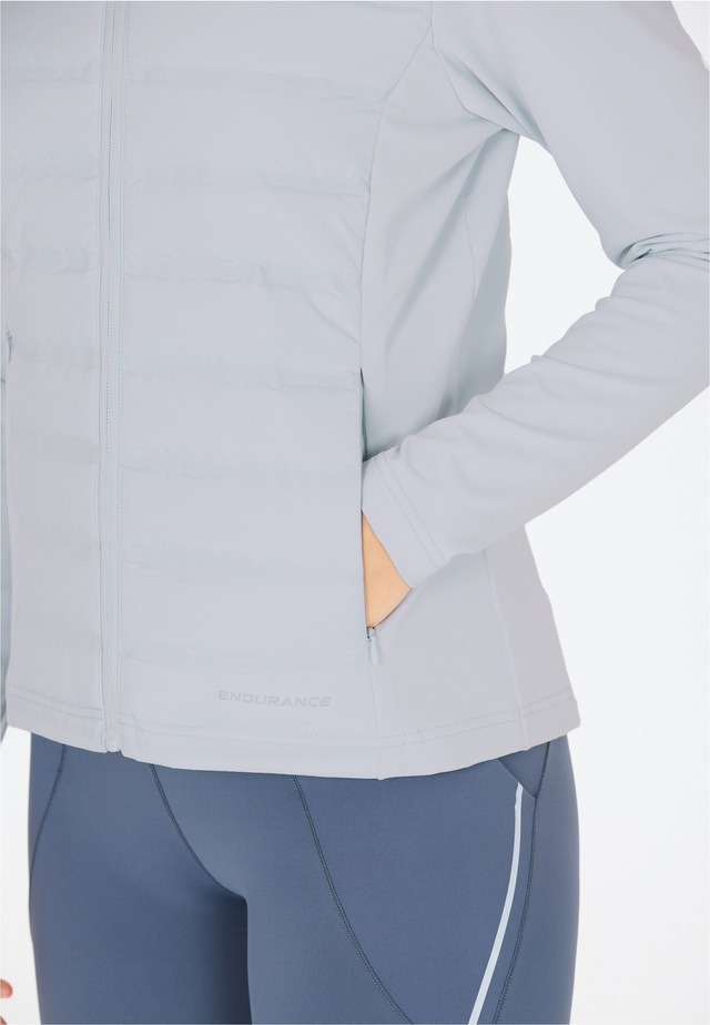 ENDURANCE Laufjacke »Reitta« mit wärmenden Stepp-Einsätzen