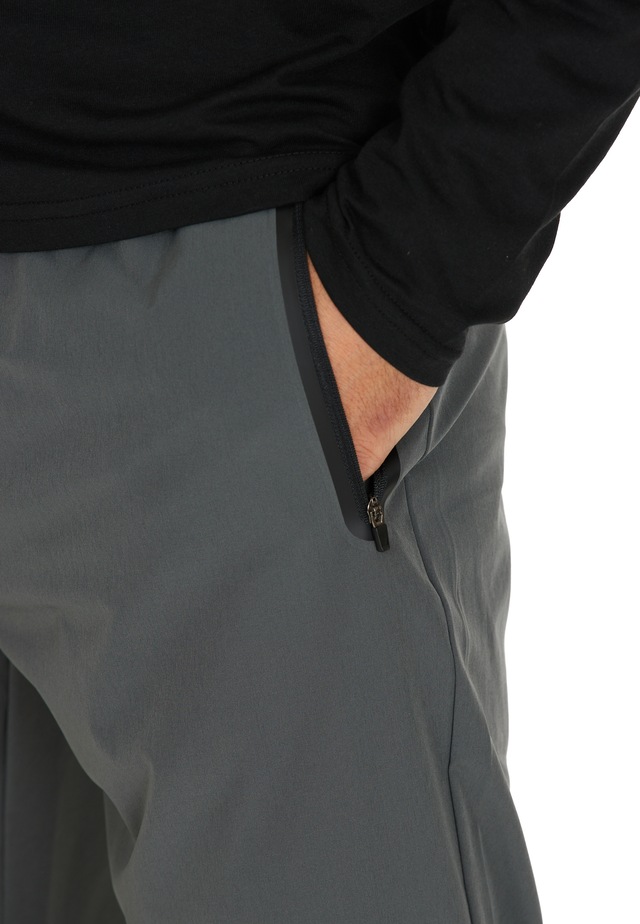 Virtus Sweathose »BLAG V2« mit atmungsaktivem 4-Wege-Funktionsstretch