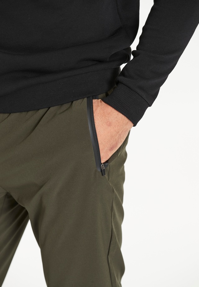 Virtus Sweathose »BLAG V2« mit atmungsaktivem 4-Wege-Funktionsstretch