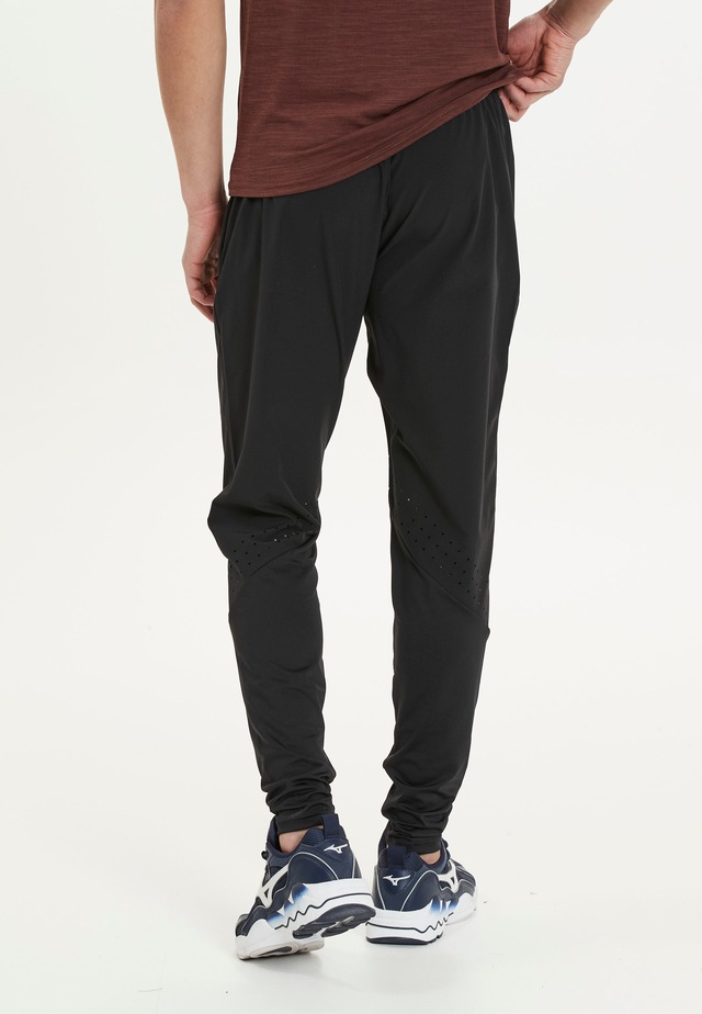 Virtus Sweathose »BLAG V2« mit atmungsaktivem 4-Wege-Funktionsstretch