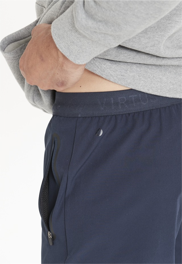 Virtus Sweathose »BLAG V2« mit atmungsaktivem 4-Wege-Funktionsstretch