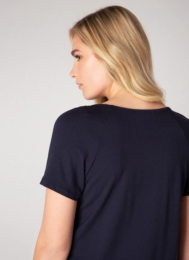 Base Level T-Shirt »Yona« mit Raffung am Rundhalsausschnitt
