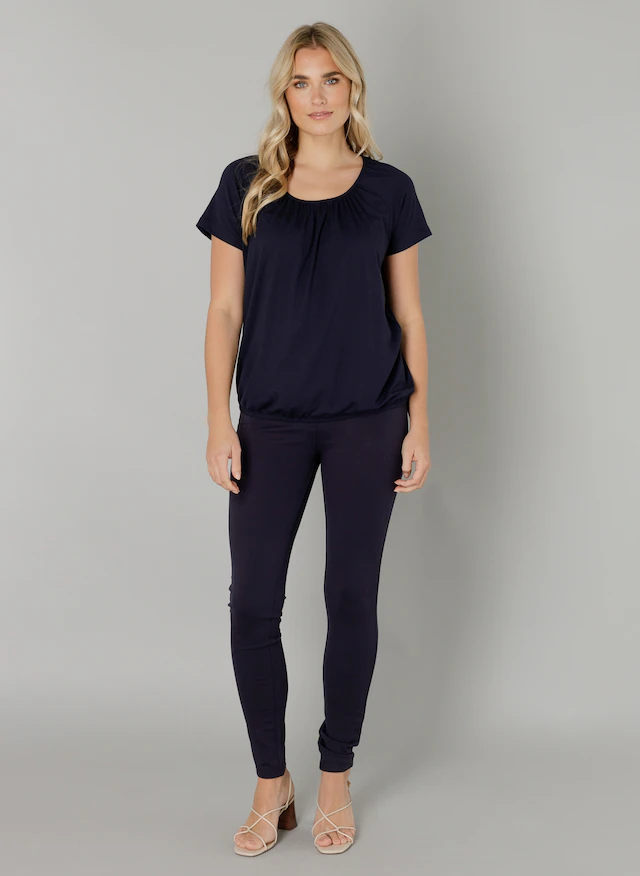 Base Level T-Shirt »Yona« mit Raffung am Rundhalsausschnitt